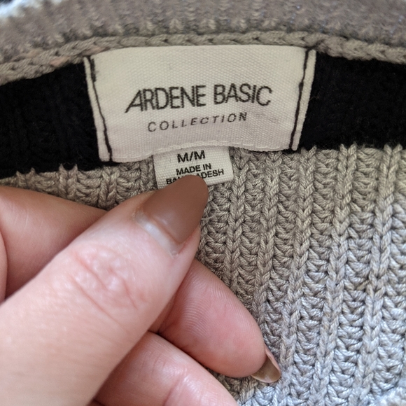 🔥LAST CHANCE - DONATING Sept 4/22🔥 Striped Knit Sweater, semi cropped - Picture 3 of 3